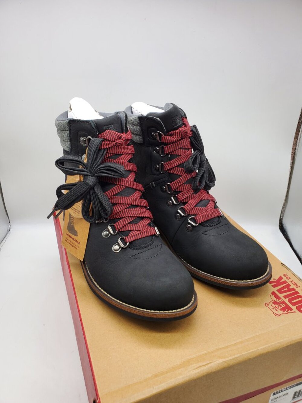 Kodiak Surrey II Waterproof Fashion Boot 6